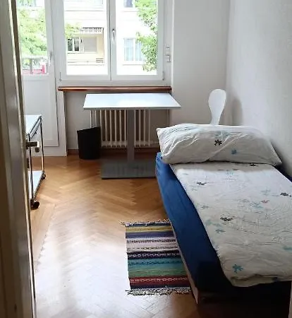 Doubleroom Close To In Citycenter Apartamento