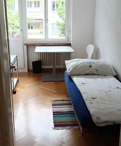 Doubleroom Close To In Citycenter Lägenhet