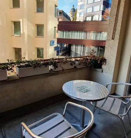 Doubleroom Close To In Citycenter * Zürih
