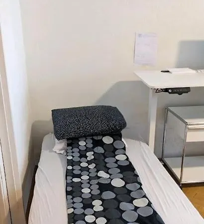 Doubleroom Close To In Citycenter Daire Zürih