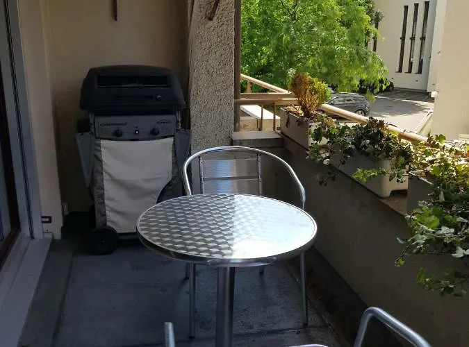 Doubleroom Close To In Citycenter * زيورخ